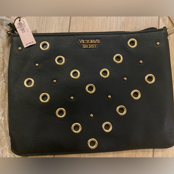 NWT VS faux leather purse - Picture 3 of 4